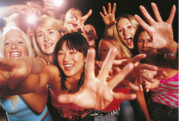 粉絲社交——娛樂圈的勝負手 粉絲經(jīng)濟的培養(yǎng)-尚略上海營銷策劃公司分享