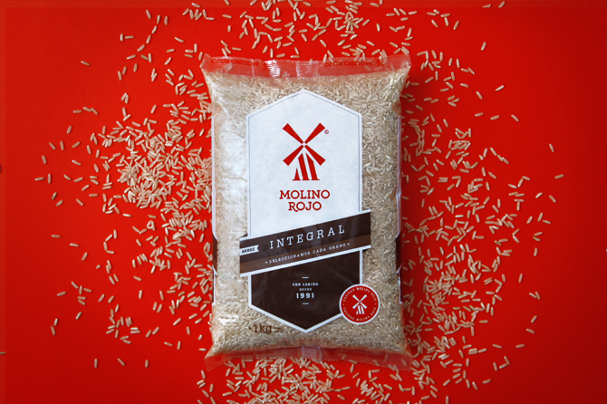 農(nóng)業(yè)產(chǎn)品品牌策劃設(shè)計——秘魯Molino Rojo紅磨坊雜交水稻品牌形象再設(shè)計，包裝設(shè)計——塑料袋包裝設(shè)計——尚略廣告品牌策劃與廣告設(shè)計公司