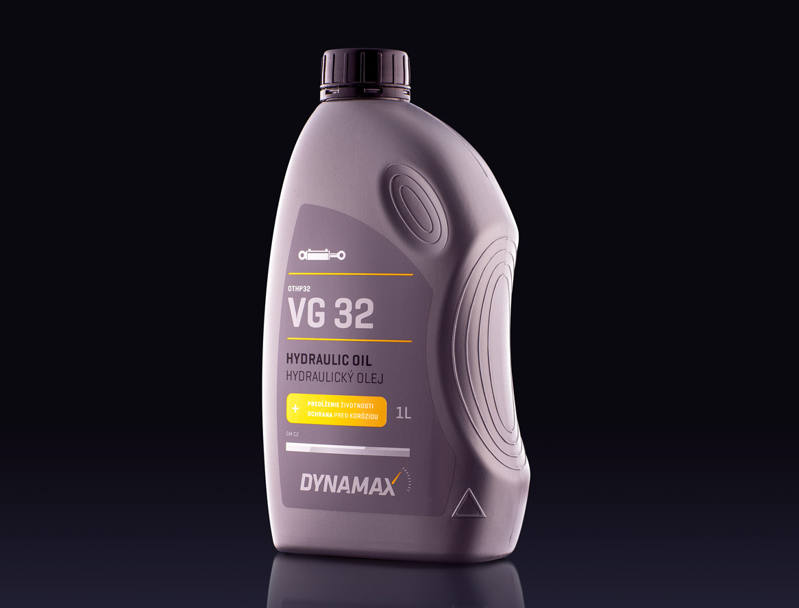 3.Dynamax 潤滑油機油產(chǎn)品油桶包裝造型3D設(shè)計-尚略品牌策劃公司與包裝設(shè)計公司、廣告設(shè)計公司、畫冊設(shè)計公司、品牌設(shè)計公司