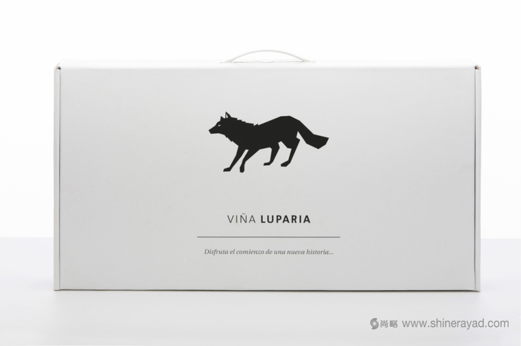 狼和狗動物圖騰 Manada 葡萄酒包裝設(shè)計-尚略上海包裝設(shè)計公司欣賞6