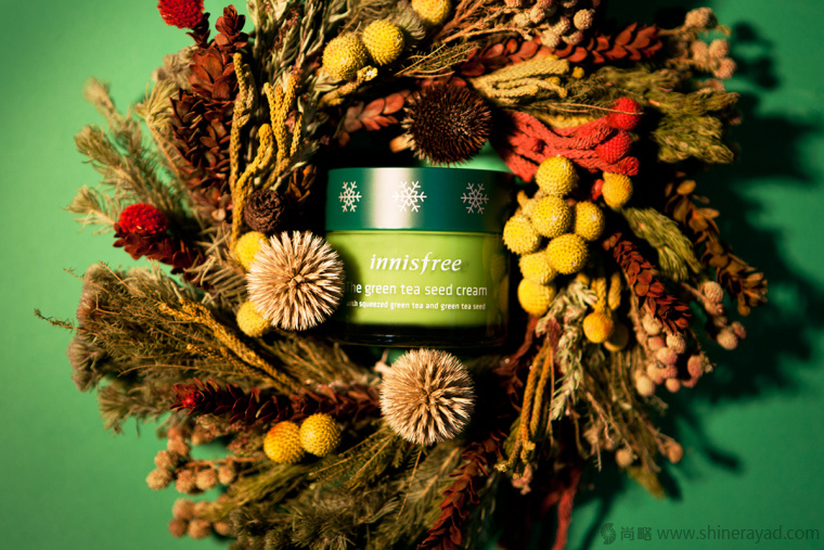 11上海包裝設計公司-韓國 Innisfree 女性化妝品護膚品品牌圣誕節(jié)日裝包裝設計 11上海包裝設計公司-韓國 Innisfree 女性化妝品護膚品品牌圣誕節(jié)日裝包裝設計
