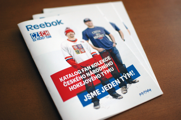 銳步捷克冰球隊宣傳畫冊設(shè)計-尚略上海畫冊設(shè)計公司分享2
