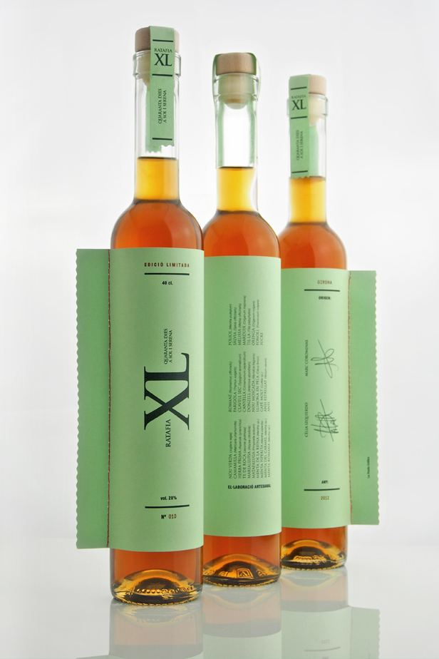 XL Ratafia 果酒簡約包裝設(shè)計1
