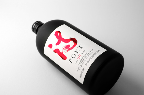 poet詩人20年陳白酒磨砂瓶黑瓶包裝設(shè)計(jì)6 poet詩人20年陳白酒磨砂瓶黑瓶包裝設(shè)計(jì)6