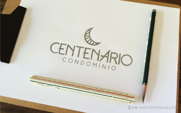 Centenário公寓地產(chǎn)月牙圖形標(biāo)志設(shè)計-手繪效果4