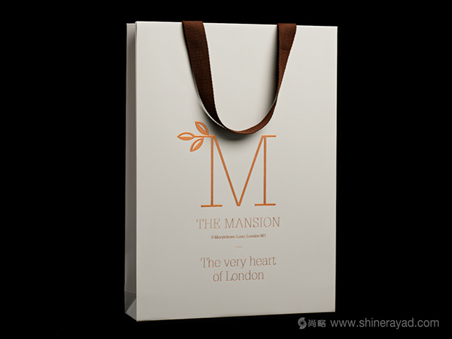 Mansion 豪宅公寓地產(chǎn)品牌VI形象設(shè)計-禮品袋設(shè)計9