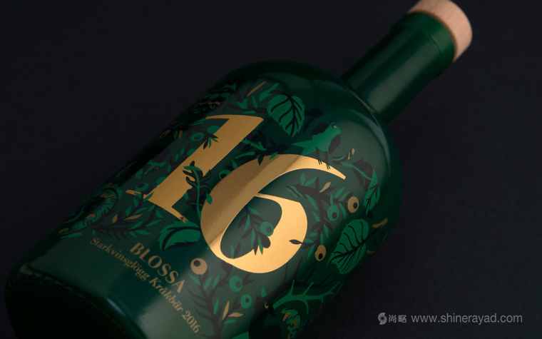 Blossa 圣誕瑞典甜酒包裝設(shè)計(jì)-上海包裝設(shè)計(jì)公司國(guó)外設(shè)計(jì)欣賞4 Blossa 圣誕瑞典甜酒包裝設(shè)計(jì)-上海包裝設(shè)計(jì)公司國(guó)外設(shè)計(jì)欣賞4