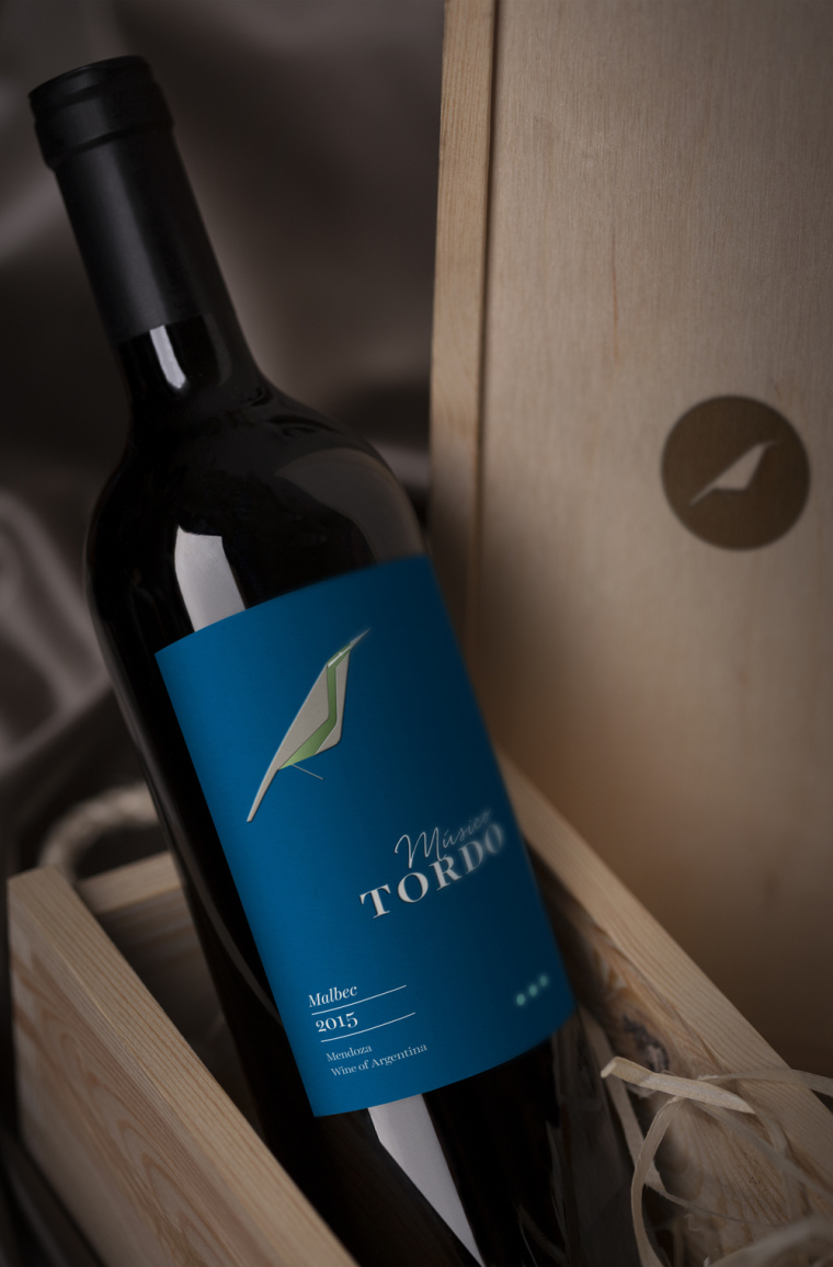上海包裝設(shè)計公司設(shè)計欣賞：EL TORDO 葡萄酒包裝設(shè)計2