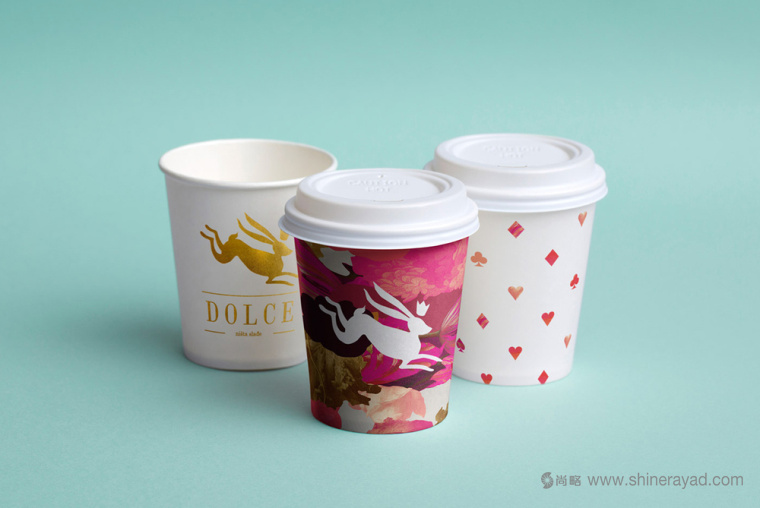 巴洛克美學(xué) DOLCE 面包糕點(diǎn)烘培店品牌VI視覺形象設(shè)計(jì)-飲品杯子設(shè)計(jì)-上海烘培餐飲品牌設(shè)計(jì)公司3 巴洛克美學(xué) DOLCE 面包糕點(diǎn)烘培店品牌VI視覺形象設(shè)計(jì)-飲品杯子設(shè)計(jì)-上海烘培餐飲品牌設(shè)計(jì)公司3