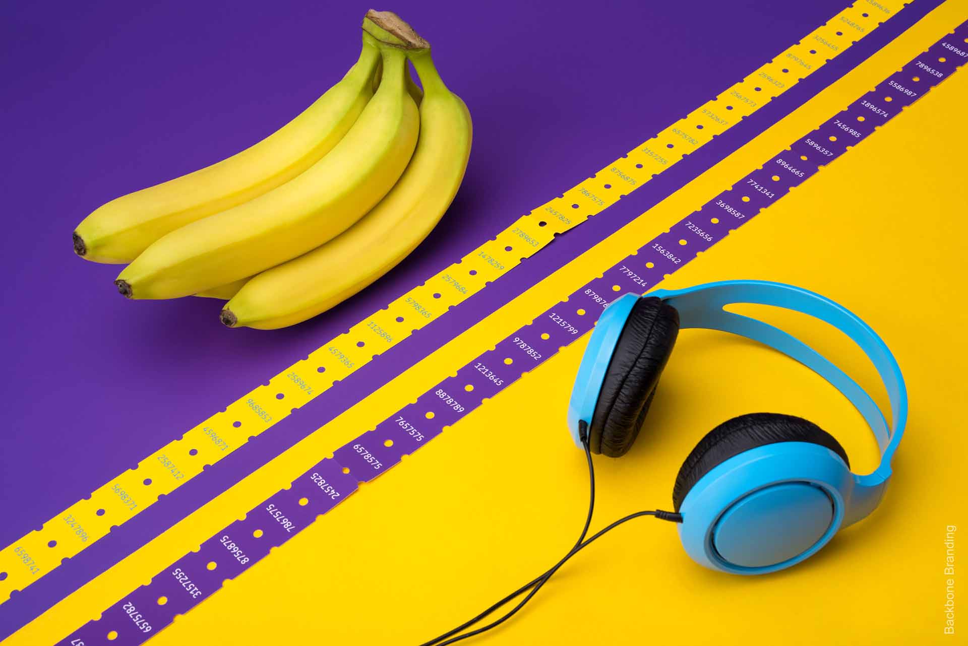 矢量圖畫風(fēng)格Play City 娛樂公園vi形象設(shè)計(jì)——展現(xiàn)游戲與現(xiàn)實(shí)交融