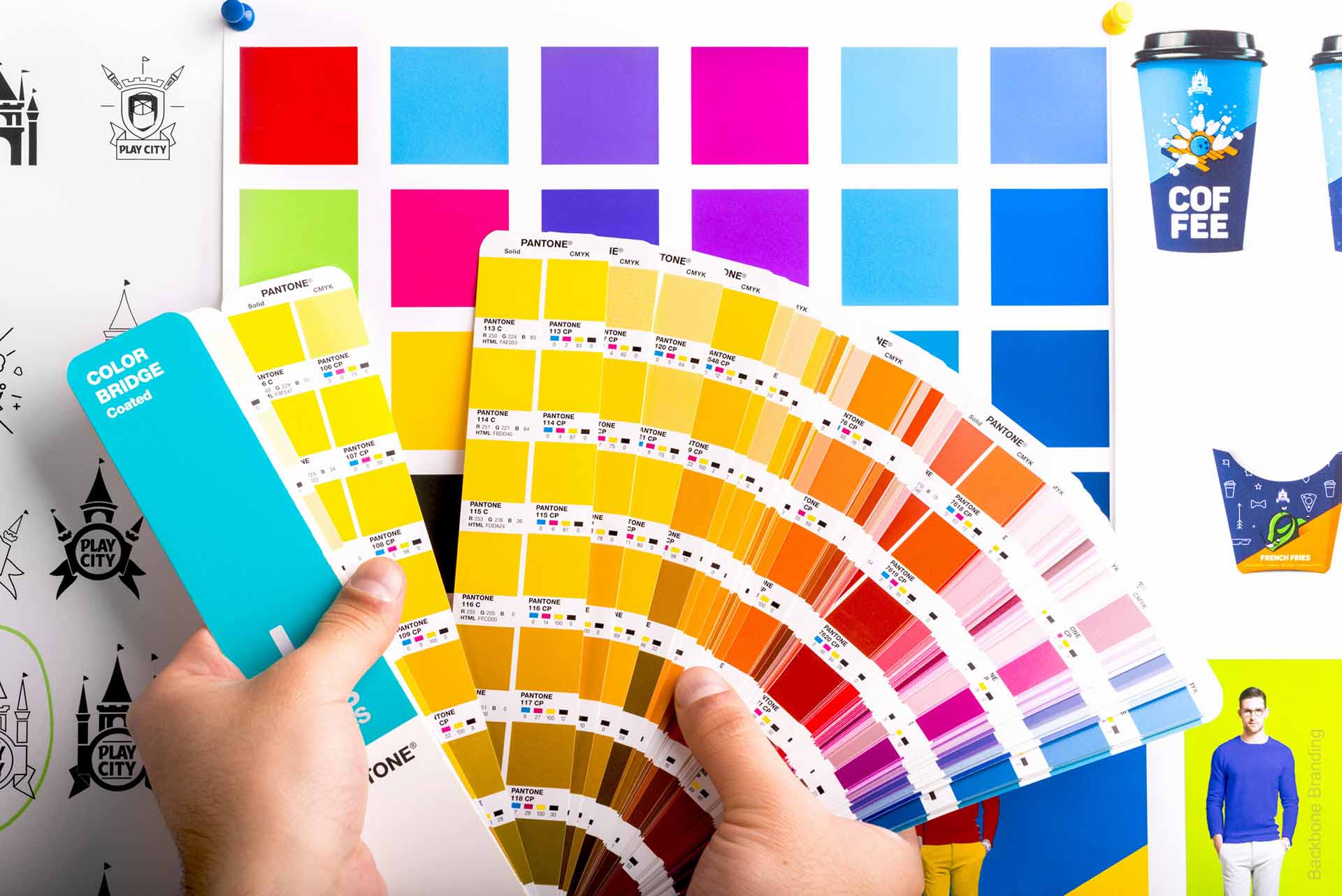 矢量圖畫風(fēng)格Play City 娛樂公園vi形象設(shè)計(jì)——展現(xiàn)游戲與現(xiàn)實(shí)交融