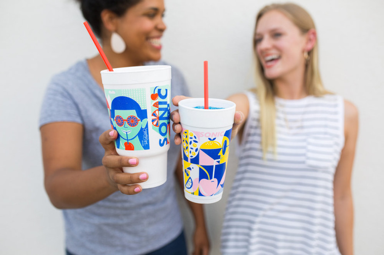 時尚餐飲品牌設計-Sonic外賣飲料杯餐飲盒子包裝設計,給您深深的夏日懷念 時尚餐飲品牌設計-Sonic外賣飲料杯餐飲盒子包裝設計,給您深深的夏日懷念