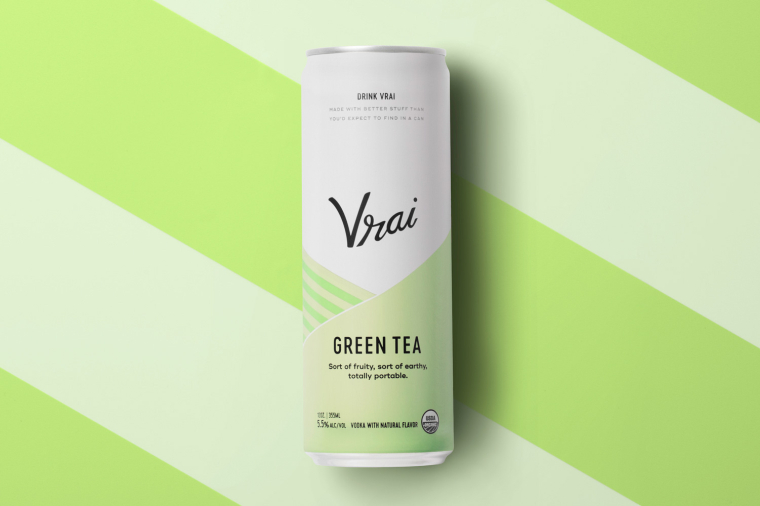 Vrai 品牌灌裝伏特加雞尾酒包裝設(shè)計清爽“V”字母版式 Vrai 品牌灌裝伏特加雞尾酒包裝設(shè)計清爽“V”字母版式