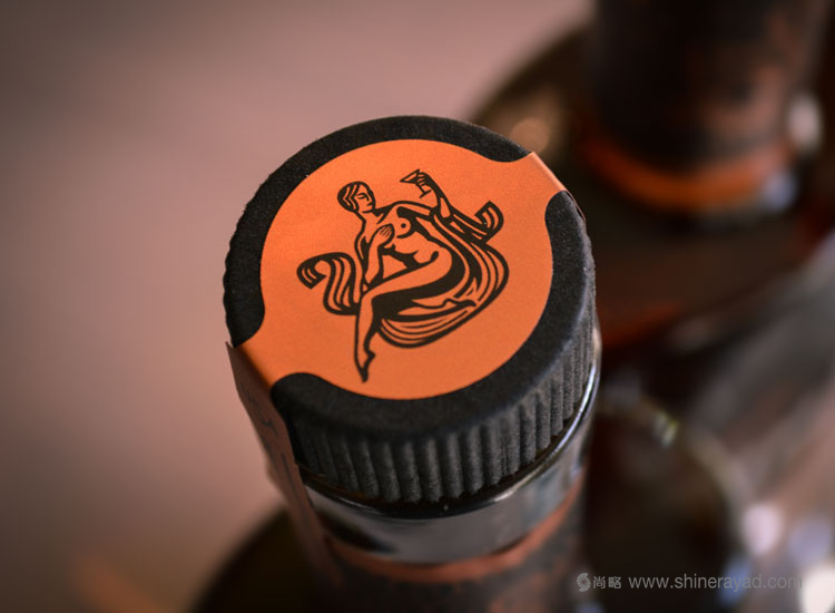 國(guó)外洋酒品牌設(shè)計(jì)欣賞——CopperMuse 朗姆酒裝飾圖案風(fēng)格標(biāo)志設(shè)計(jì)與包裝設(shè)計(jì)