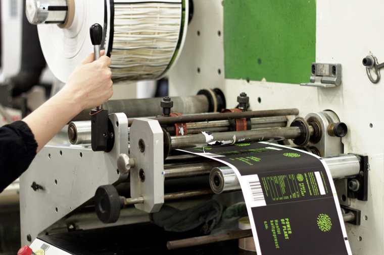 植物的力量品牌麻油食用油logo設計包裝設計-上海品牌設計公司 植物的力量品牌麻油食用油logo設計包裝設計-上海品牌設計公司