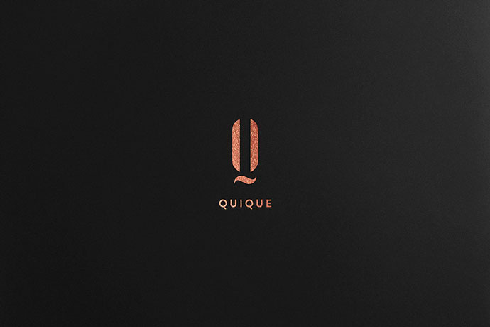 上海logo設(shè)計公司分享:2017年40個令人驚奇的Logo設(shè)計圖片欣賞-化妝品Q字母 logo 上海logo設(shè)計公司分享:2017年40個令人驚奇的Logo設(shè)計圖片欣賞-化妝品Q字母 logo