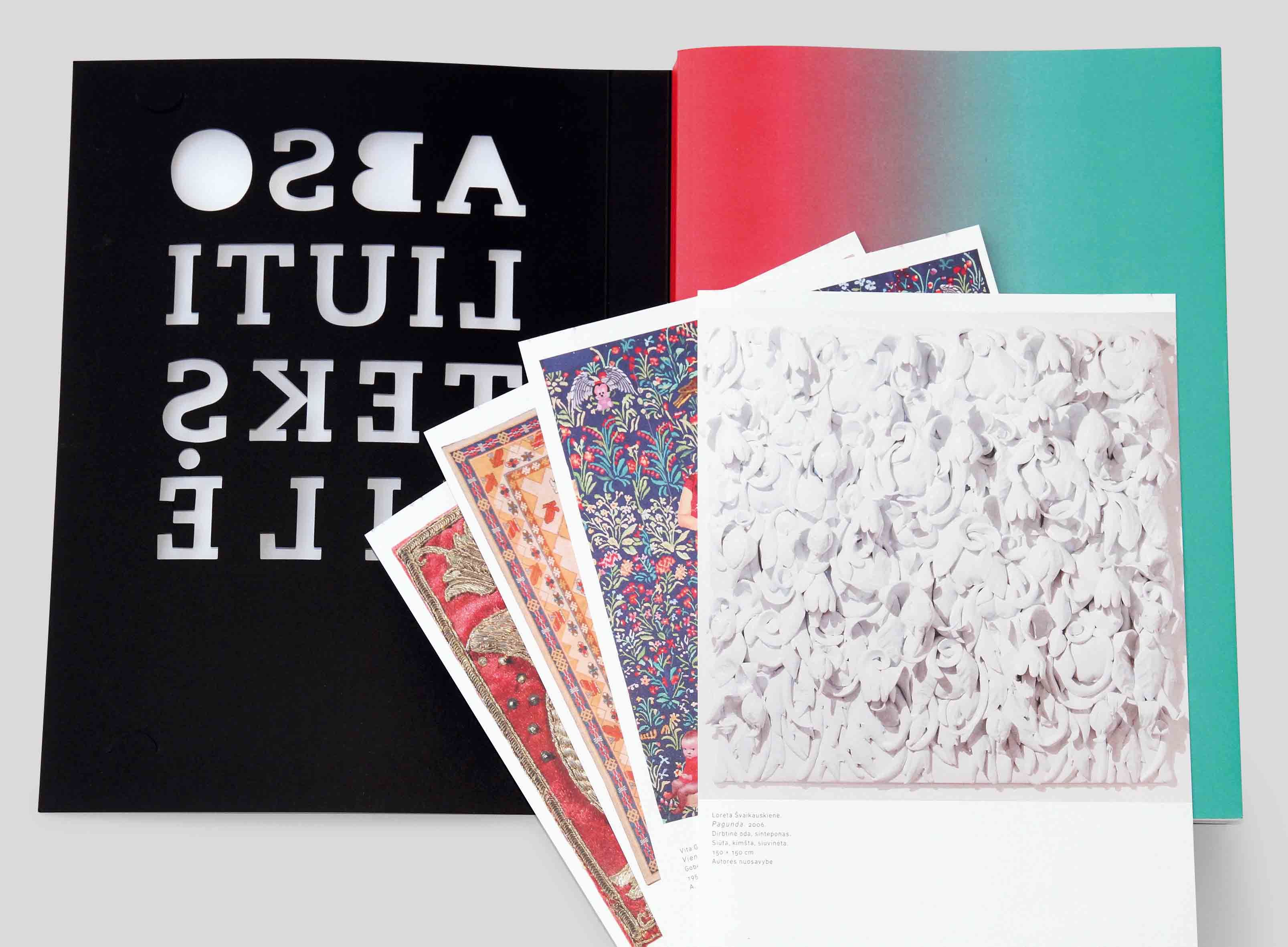 立陶宛當(dāng)代紡織宣傳冊設(shè)計-上海宣傳畫冊設(shè)計公司 立陶宛當(dāng)代紡織宣傳冊設(shè)計-上海宣傳畫冊設(shè)計公司