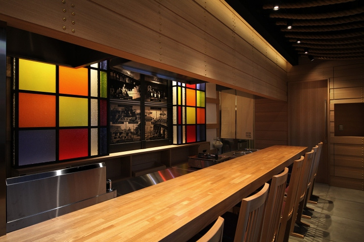 日本大阪KURAGANE拉面酒吧店鋪空間形象設計-上海餐飲品牌設計公司分享 日本大阪KURAGANE拉面酒吧店鋪空間形象設計-上海餐飲品牌設計公司分享