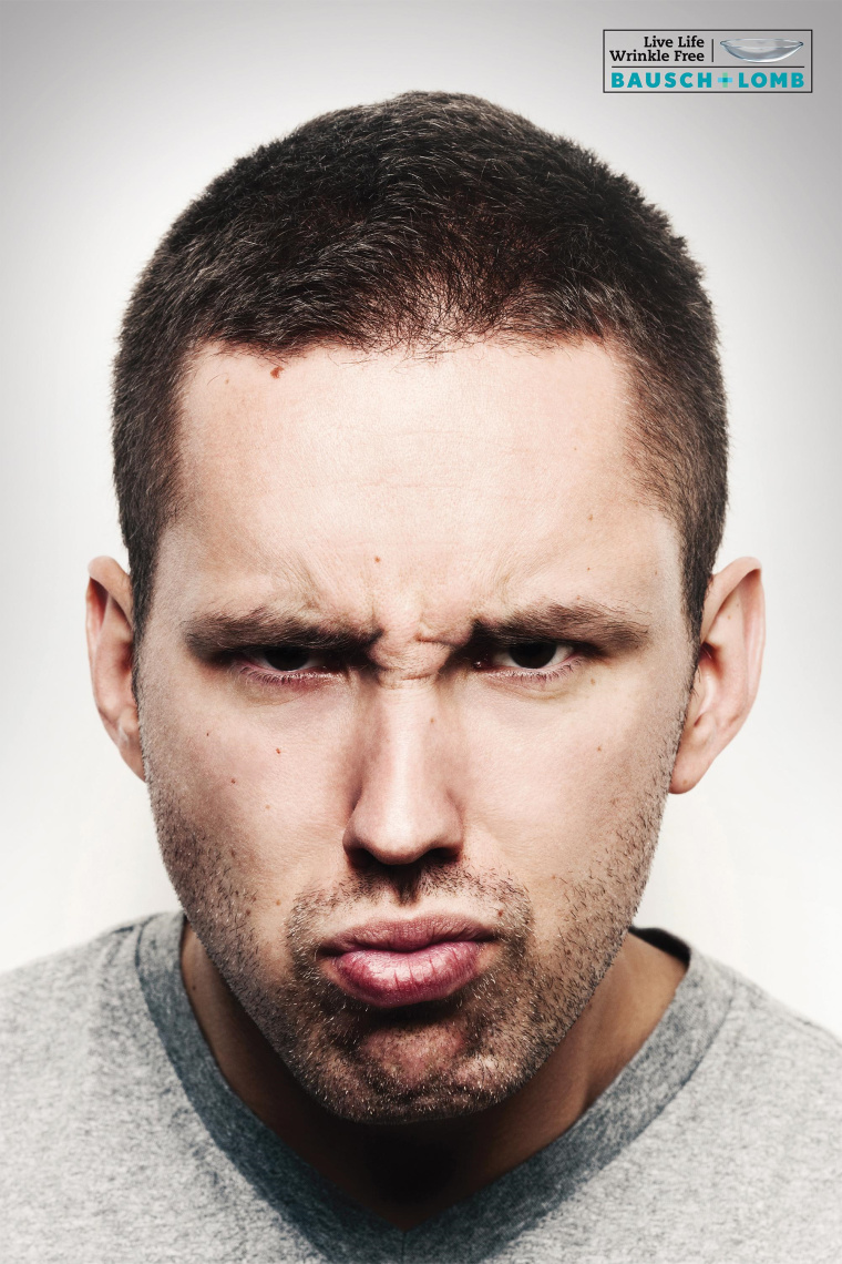 博士倫隱形眼鏡平面廣告創(chuàng)意設(shè)計-上海營銷策劃公司廣告營銷案例欣賞