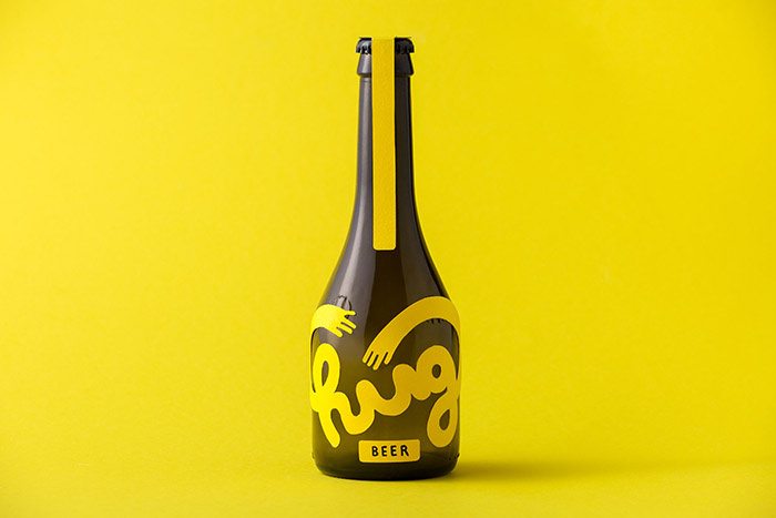 “快樂啤酒節(jié)”工作坊標(biāo)志包裝設(shè)計(jì),英語詞匯hug擁抱的擬人化創(chuàng)意呈現(xiàn) “快樂啤酒節(jié)”工作坊標(biāo)志包裝設(shè)計(jì),英語詞匯hug擁抱的擬人化創(chuàng)意呈現(xiàn)