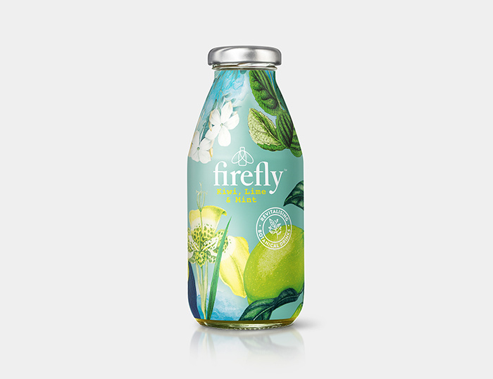Firefly帶有翅膀的飲料包裝設計，配上帶狀線“活化植物”強化健康特性