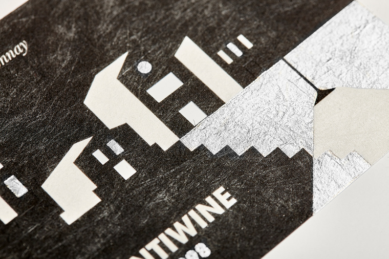 Nuceria Group國(guó)外酒文化宣傳畫(huà)冊(cè)設(shè)計(jì)“瓶子里的故事”-”-諾瑪和紅葡萄酒