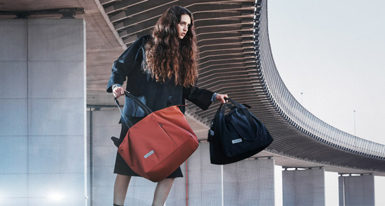 澳洲Crumpler小野人箱包品牌新logo設(shè)計(jì),由字母組成的抽象人物 澳洲Crumpler小野人箱包品牌新logo設(shè)計(jì),由字母組成的抽象人物