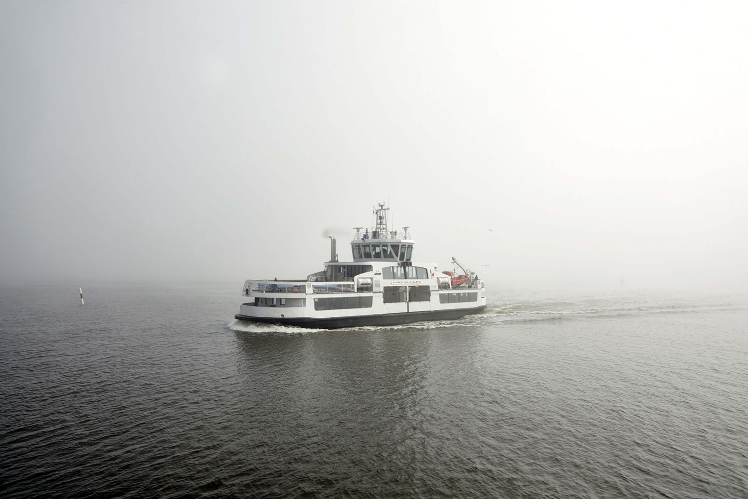 芬蘭赫爾辛基城市品牌VI形象設計logo設計,錦旗框logo+波浪圖形VI設計 芬蘭赫爾辛基城市品牌VI形象設計logo設計,錦旗框logo+波浪圖形VI設計