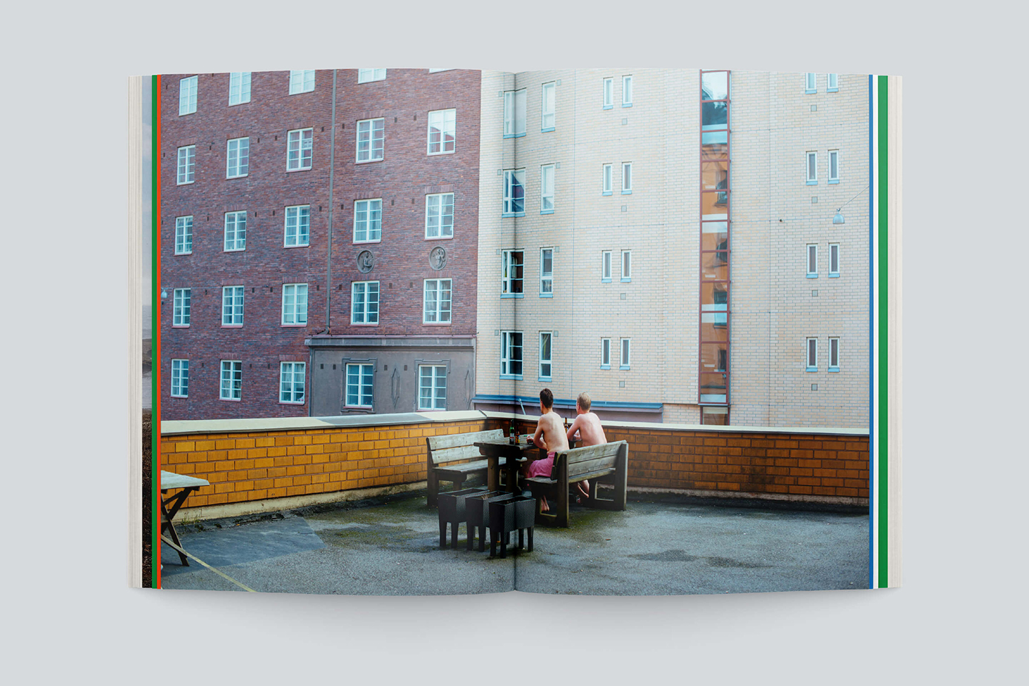 芬蘭赫爾辛基城市品牌VI形象設計logo設計,錦旗框logo+波浪圖形VI設計 芬蘭赫爾辛基城市品牌VI形象設計logo設計,錦旗框logo+波浪圖形VI設計