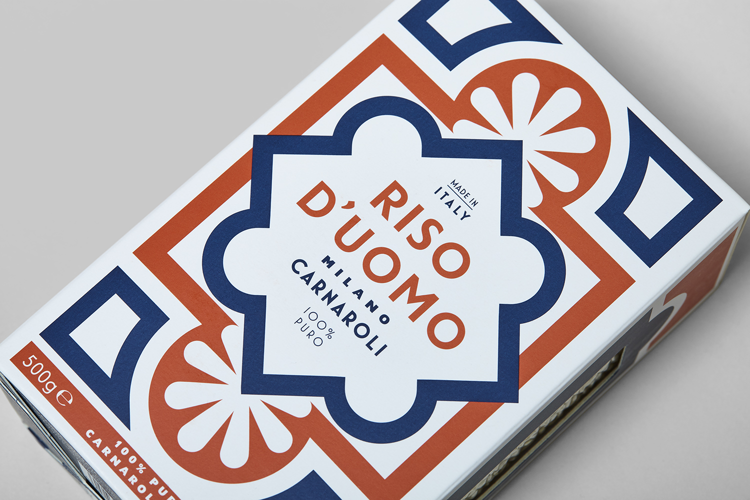 Riso D’uomo 大米包裝設計，華麗大理石地磚圖案靈感