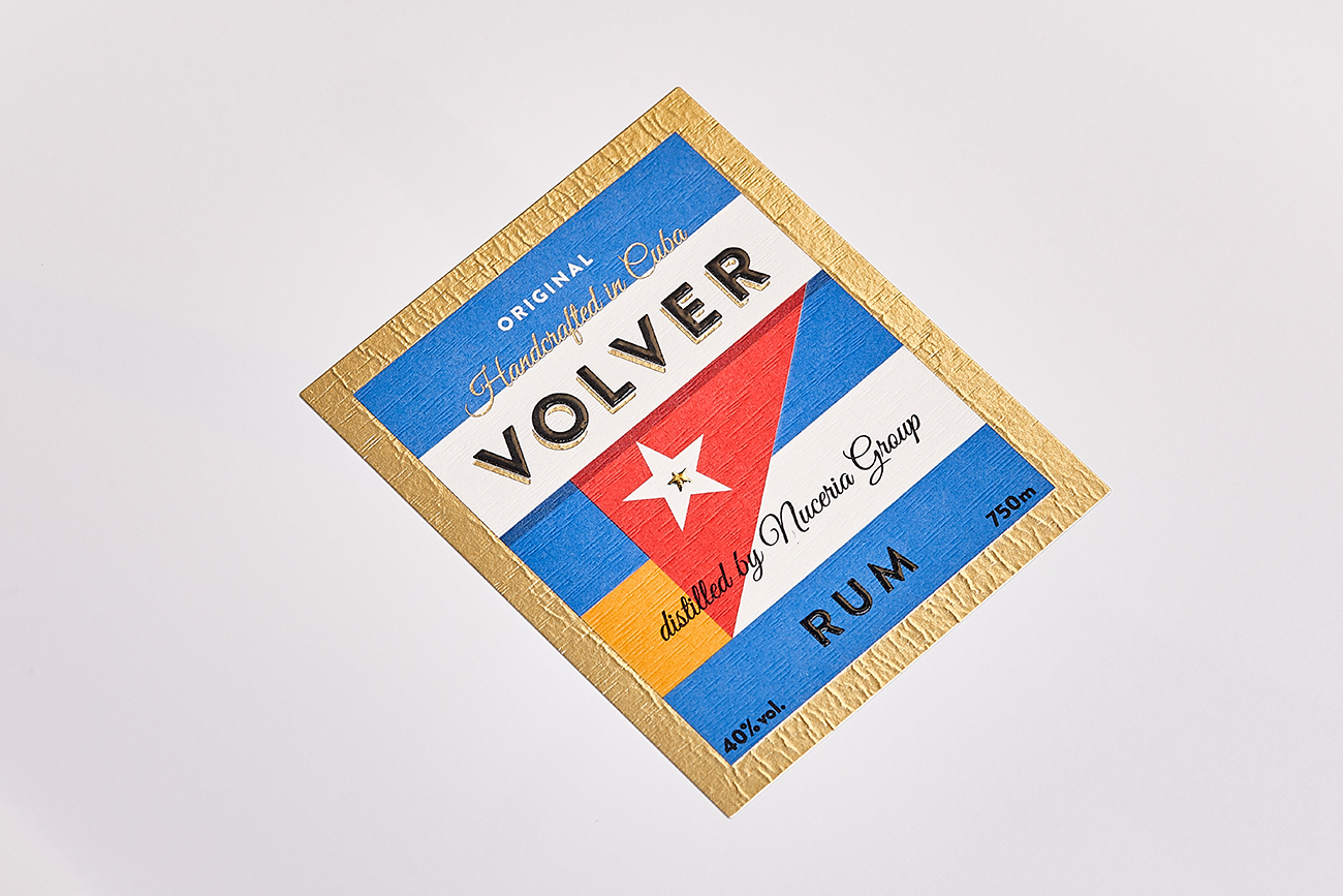 Nuceria Group國(guó)外酒文化宣傳畫(huà)冊(cè)設(shè)計(jì)“瓶子里的故事”-古巴，革命和朗姆酒