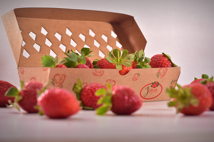 Jagpg草莓包裝設(shè)計(jì)，利于通風(fēng)的菱形棋盤格鏤空孔洞盒型設(shè)計(jì)