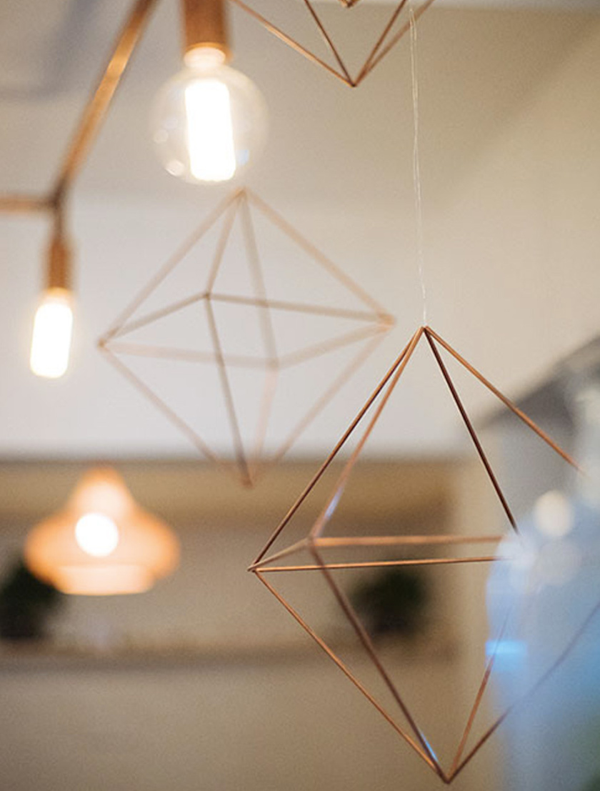 Tiosk茶飲餐飲品牌形象設計，水墨線條畫風格