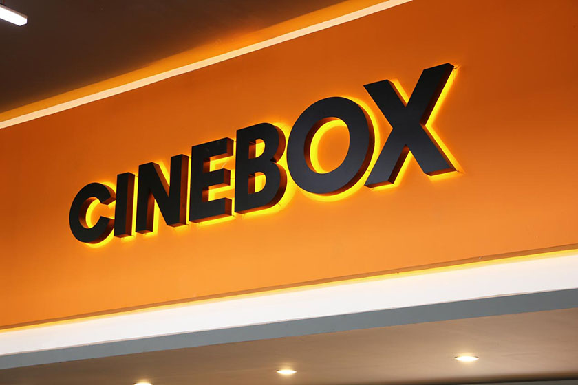 充滿活力激情與超現(xiàn)實主義的CINEBOX電影院品牌vi設(shè)計空間設(shè)計