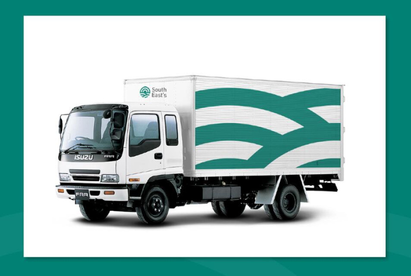 South East''s 人造絲紡織原料成分品牌logo設(shè)計vi設(shè)計-車身設(shè)計