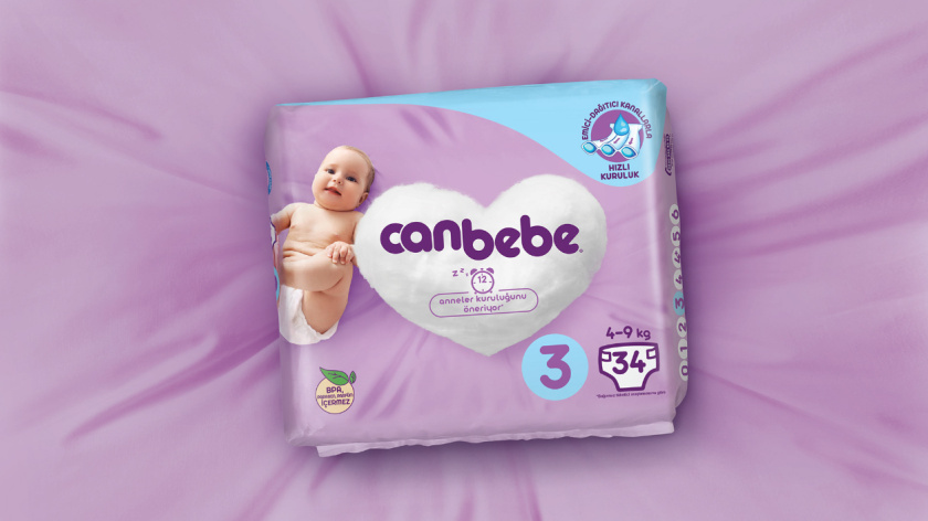 Canbebe 坎貝嬰兒尿布包裝設計，一團心形的棉花圖案+嬰兒照片