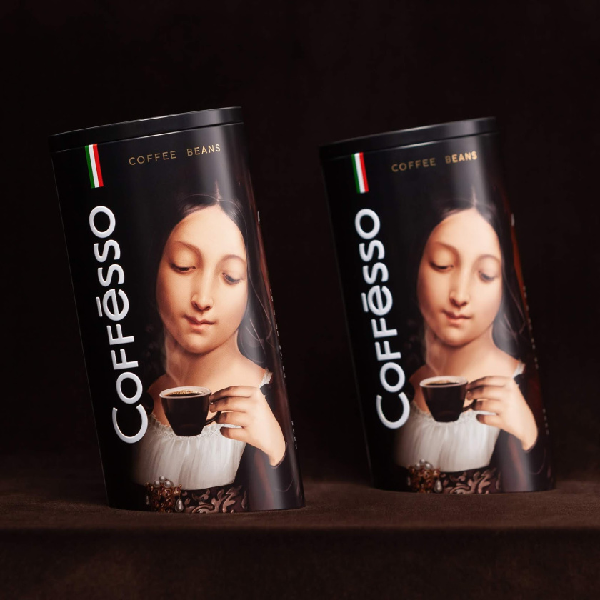 Coffesso速溶咖啡包裝設(shè)計(jì)，用字母C切出意大利文藝復(fù)興女性插圖圖像
