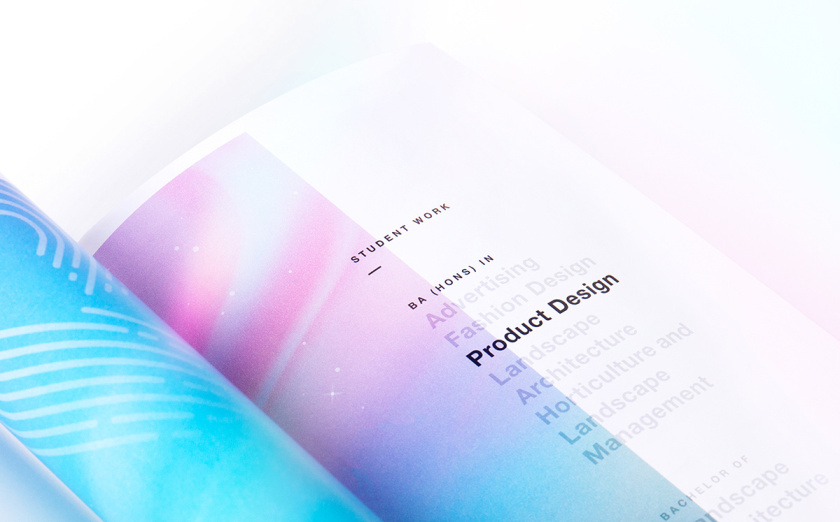 NOVA諾瓦-泰伊設計畢業(yè)展項目畫冊設計,全息箔漸變色印刷效果 NOVA諾瓦-泰伊設計畢業(yè)展項目畫冊設計,全息箔漸變色印刷效果