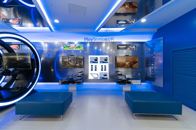 PlayStation 品牌電競(jìng)游戲設(shè)備線下店鋪空間設(shè)計(jì),藍(lán)色科技風(fēng)格 PlayStation 品牌電競(jìng)游戲設(shè)備線下店鋪空間設(shè)計(jì),藍(lán)色科技風(fēng)格