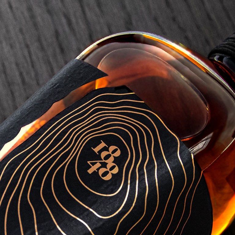 德國葡萄酒品牌1848“樹木年輪”圖案包裝設(shè)計(jì)