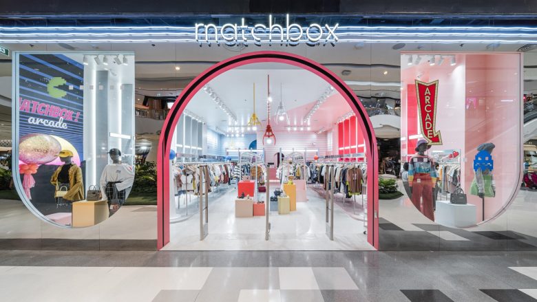 Matchbox時(shí)尚潮流服飾商店店鋪空間設(shè)計(jì)，90年代街機(jī)游戲風(fēng)格