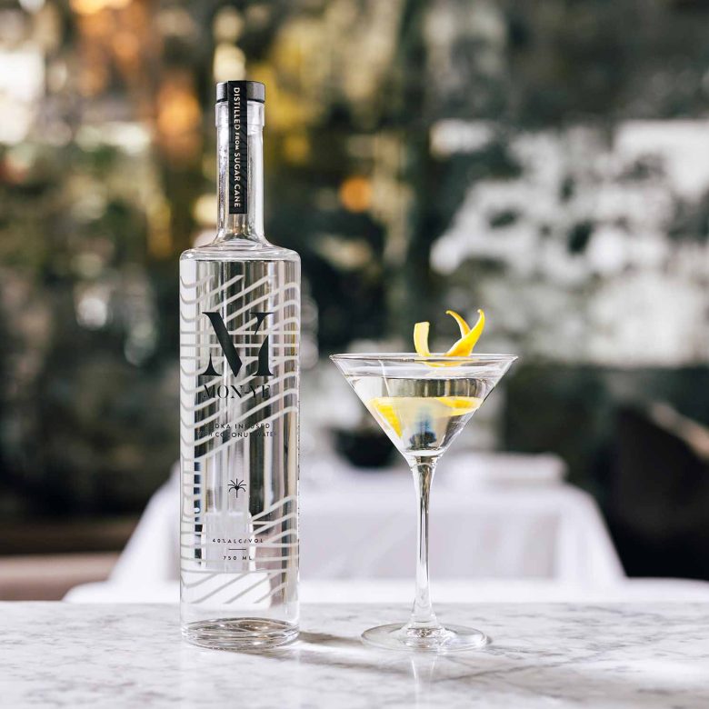 MON-YéVodka西非伏特加酒水包裝設計，紡織品團案+MV品牌logo設計