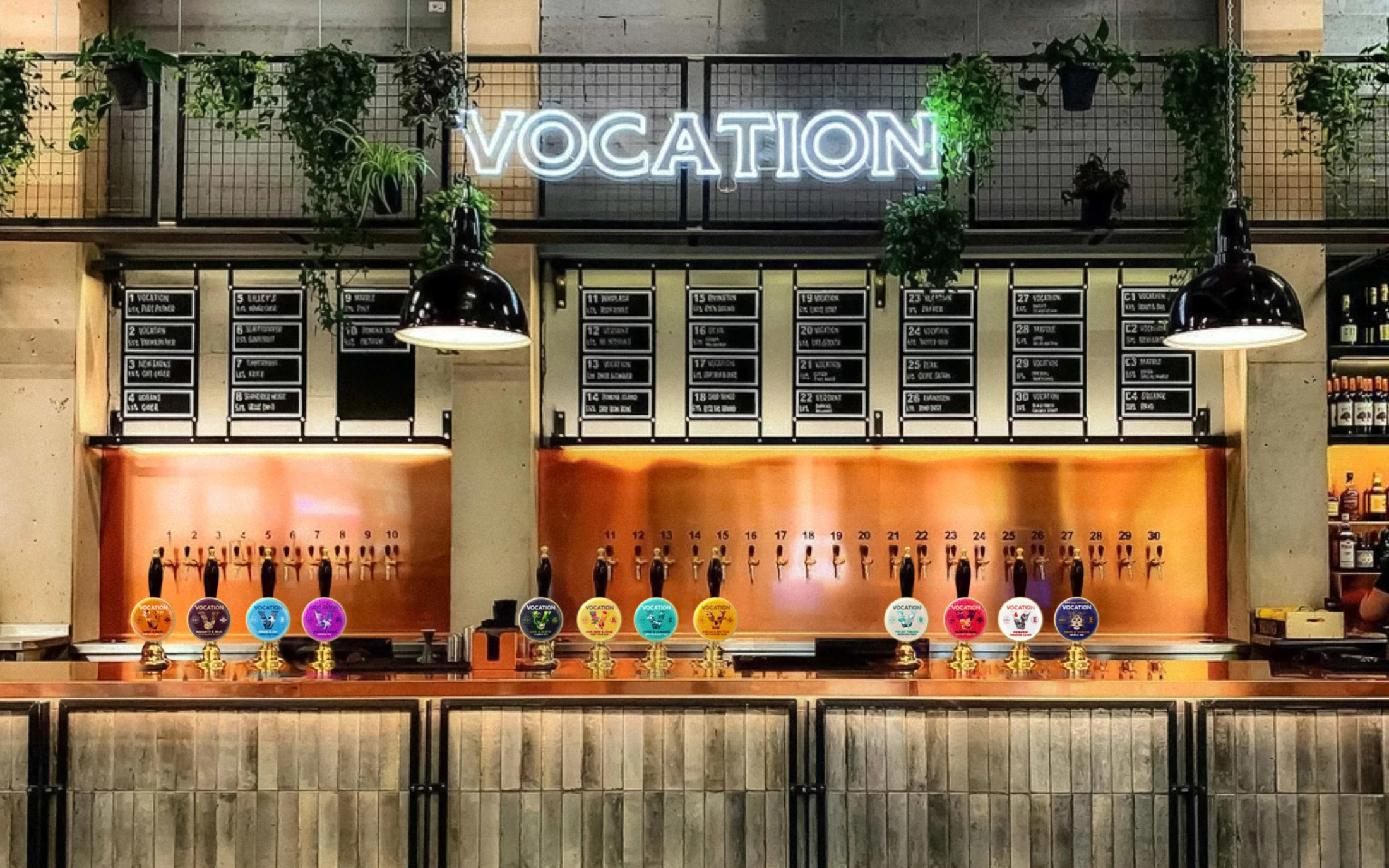 Vocation 手工啤酒包裝設(shè)計(jì),V字母插畫(huà)品牌識(shí)別手法-陳列設(shè)計(jì) Vocation 手工啤酒包裝設(shè)計(jì),V字母插畫(huà)品牌識(shí)別手法-陳列設(shè)計(jì)