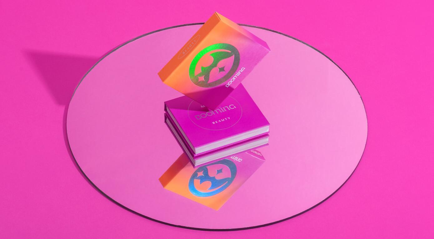 BOOMING 彩妝化妝品包裝設(shè)計(jì)，“粉金漸變色”金屬箔和閃光裝飾設(shè)計(jì)