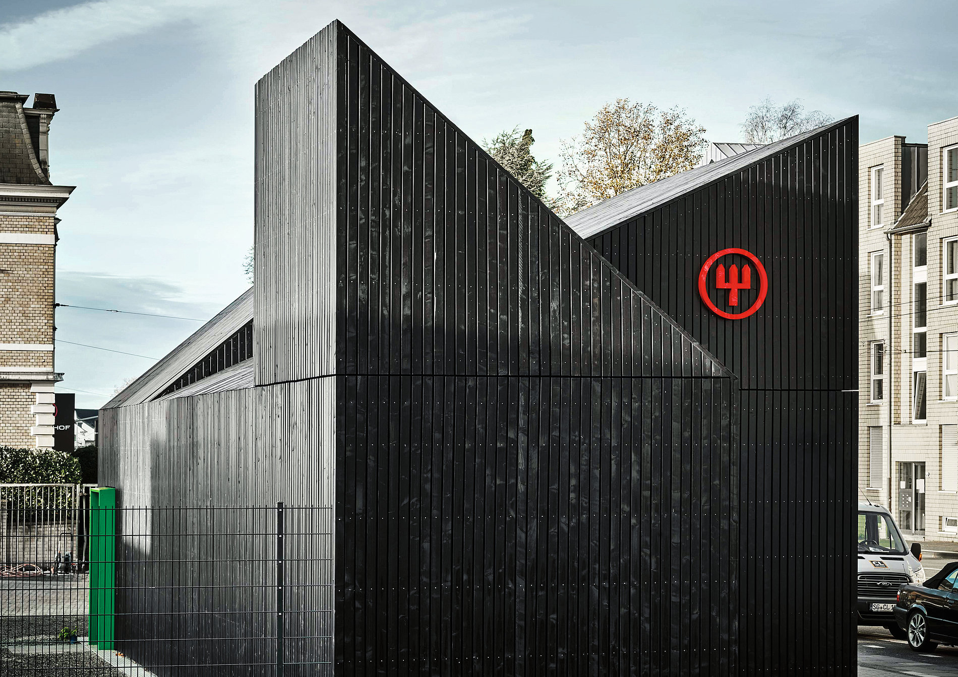 Wüsthof廚房刀具logo設(shè)計“字母w三叉戟” Wüsthof廚房刀具logo設(shè)計“字母w三叉戟”