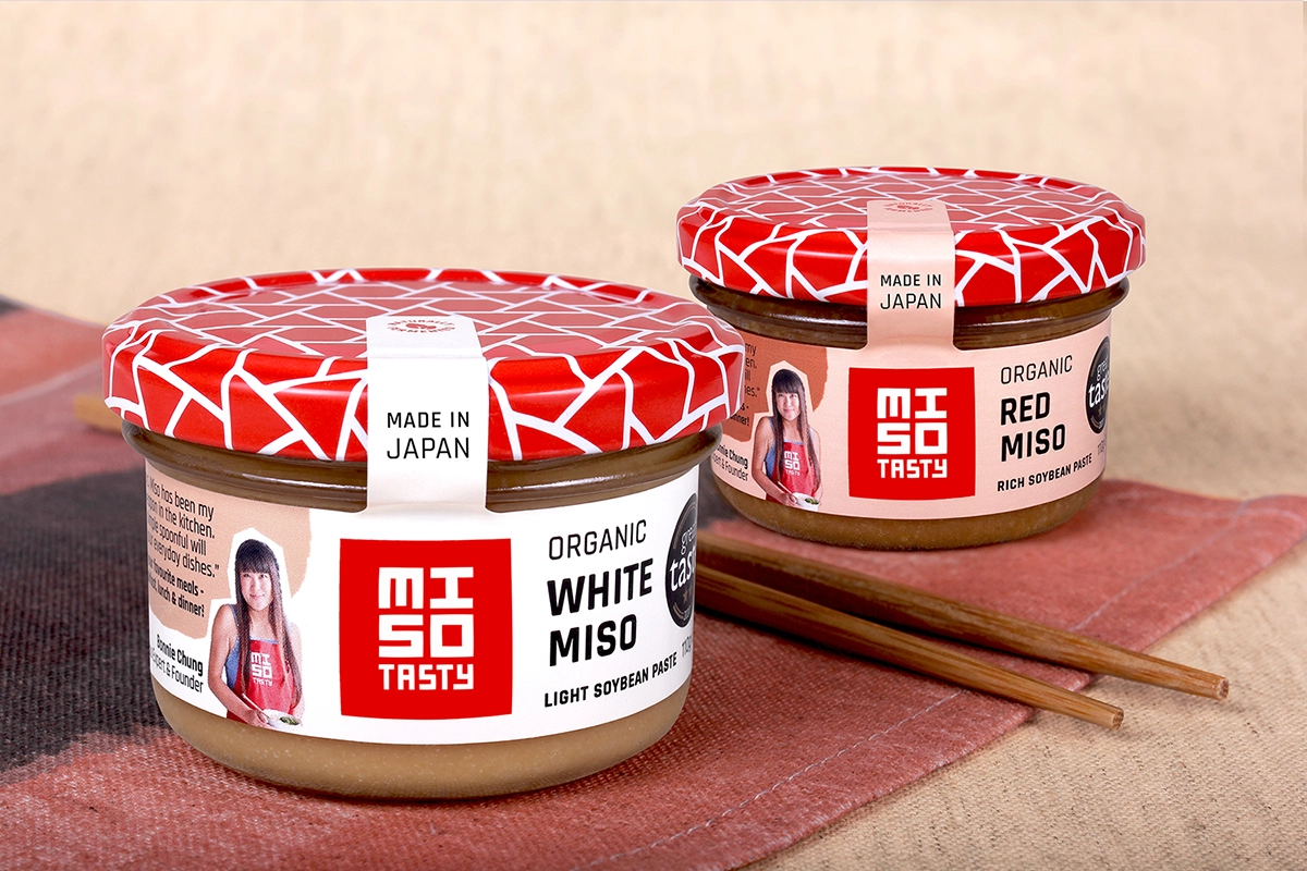 Miso Tasty日式味增調(diào)味品包裝設(shè)計,突出品牌logo與三角組合圖案識別元素 Miso Tasty日式味增調(diào)味品包裝設(shè)計,突出品牌logo與三角組合圖案識別元素