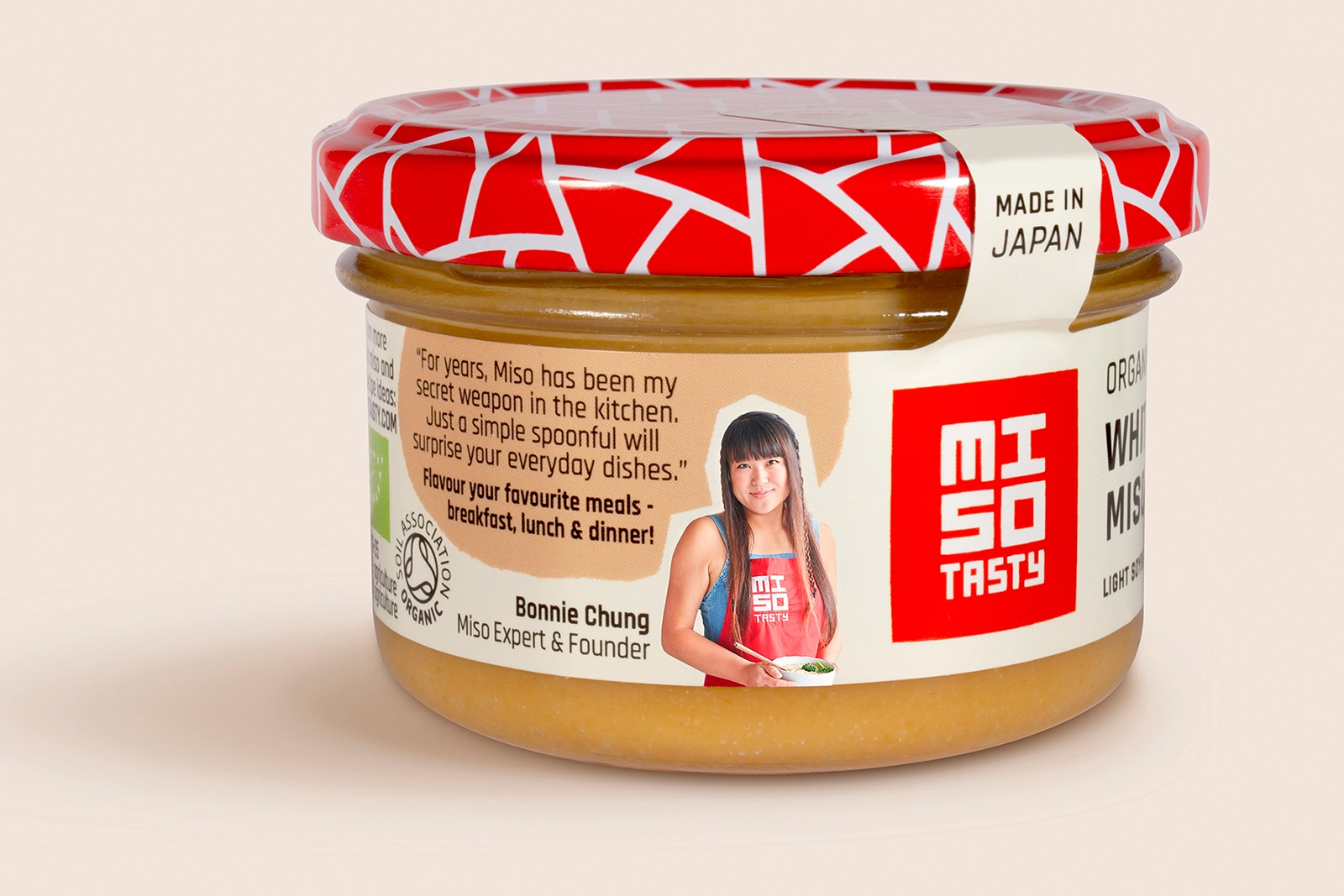 Miso Tasty日式味增調(diào)味品包裝設(shè)計,突出品牌logo與三角組合圖案識別元素 Miso Tasty日式味增調(diào)味品包裝設(shè)計,突出品牌logo與三角組合圖案識別元素