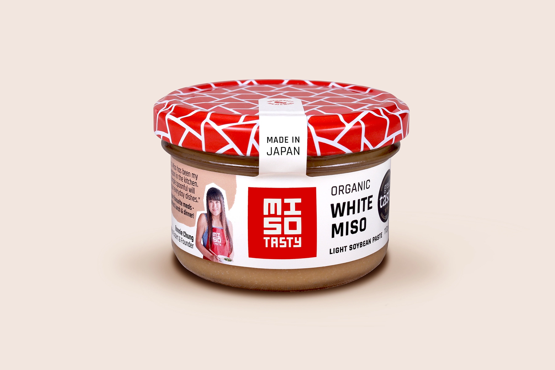 Miso Tasty日式味增調(diào)味品包裝設(shè)計,突出品牌logo與三角組合圖案識別元素 Miso Tasty日式味增調(diào)味品包裝設(shè)計,突出品牌logo與三角組合圖案識別元素