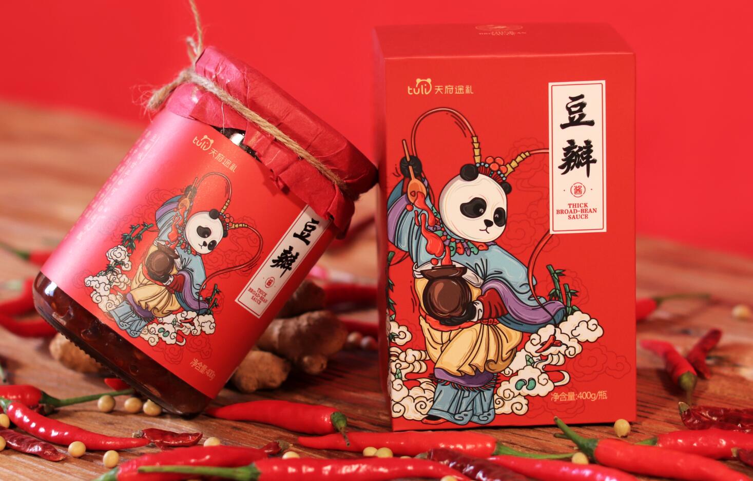 天府途禮豆瓣醬包裝設(shè)計(jì)”熊貓川劇戲劇插畫(huà)“設(shè)計(jì)